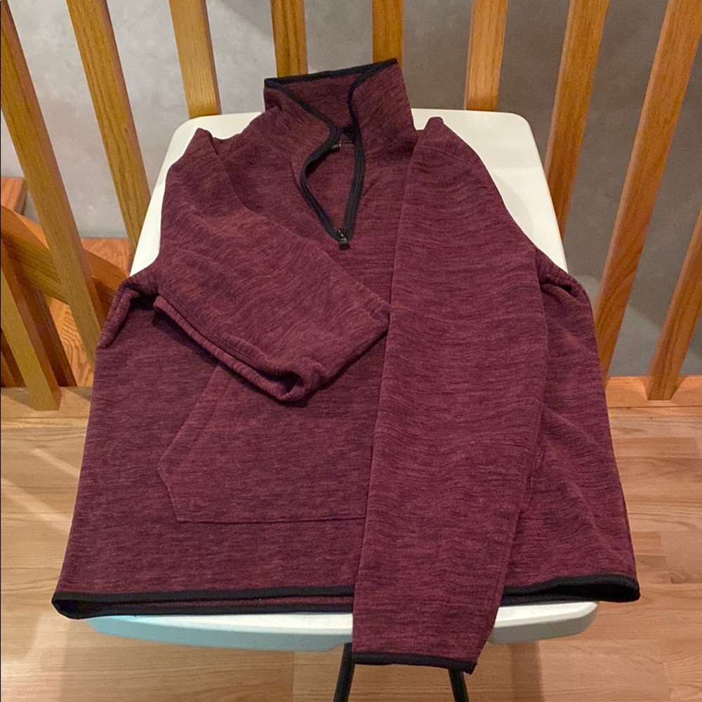 Banana Republic zip-up fleece sweater. Color: Maroon/Black. Size: M
